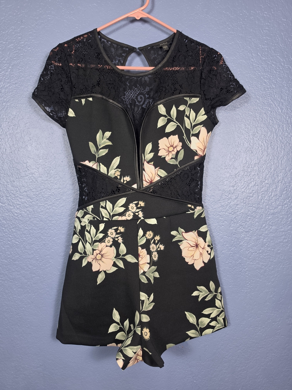 GUESS Lace Cutout Back Floral Romper Shorts Jumpsuit